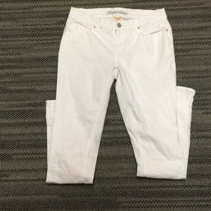 White skinny jeans